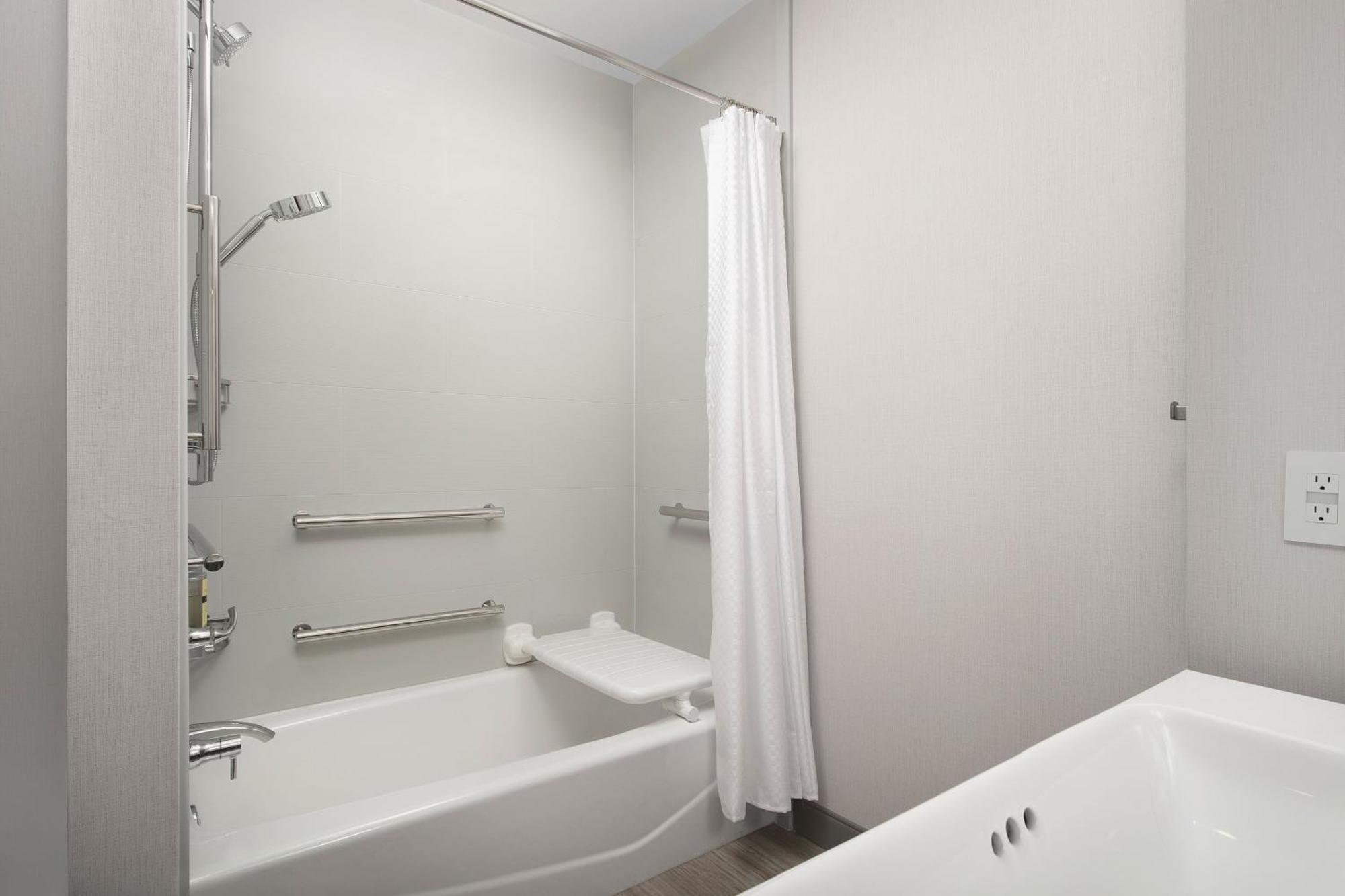 Element Seattle Sea-tac Airport Hotel