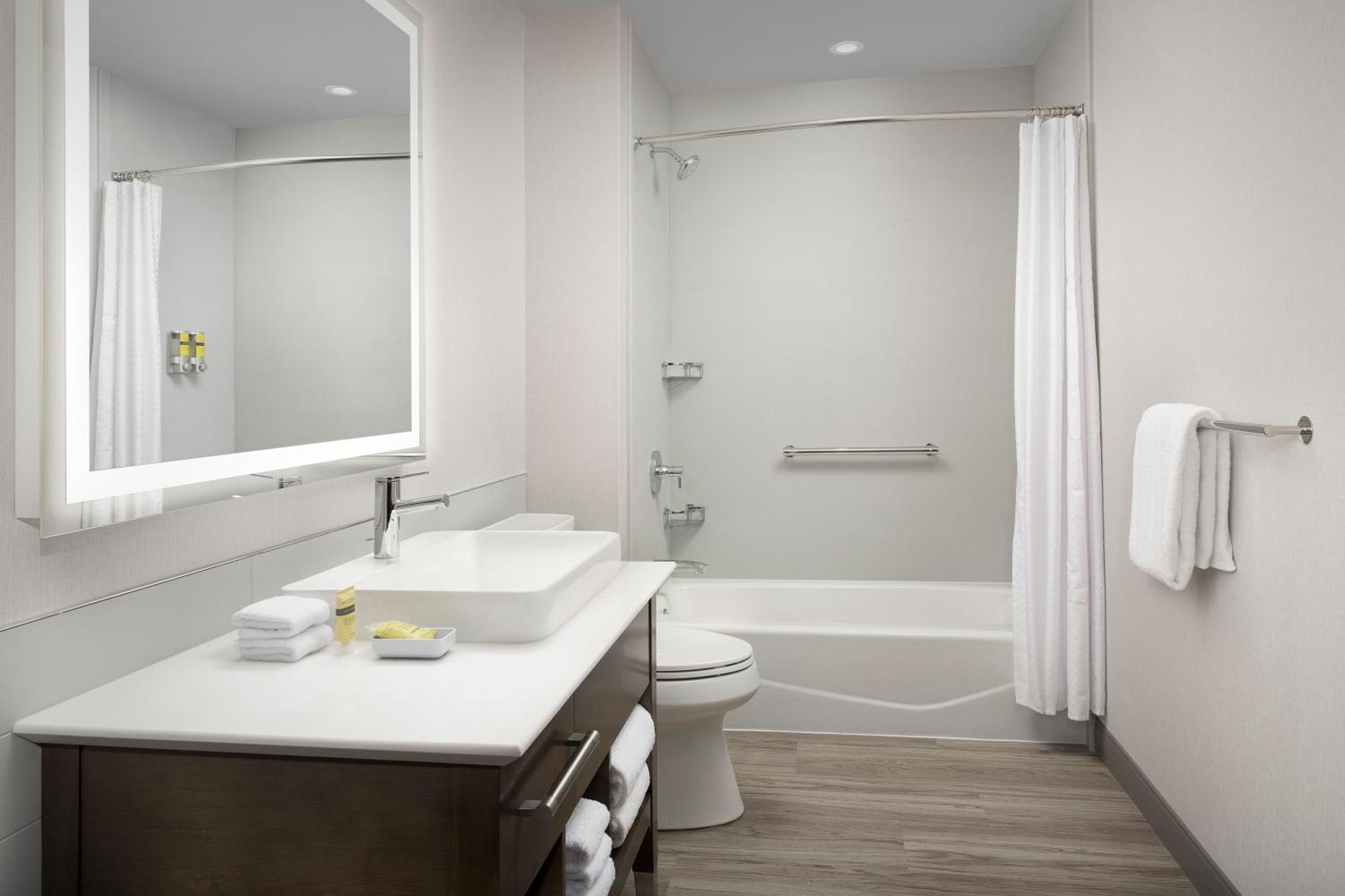 Element Seattle Sea-tac Airport Hotel